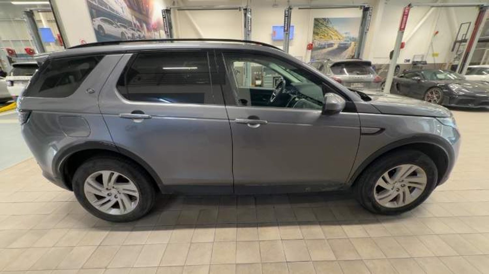 Land Rover Discovery Sport 2.0 S Diesel 4x4 204hp At 5p 2024 - Imagen 3 de 5