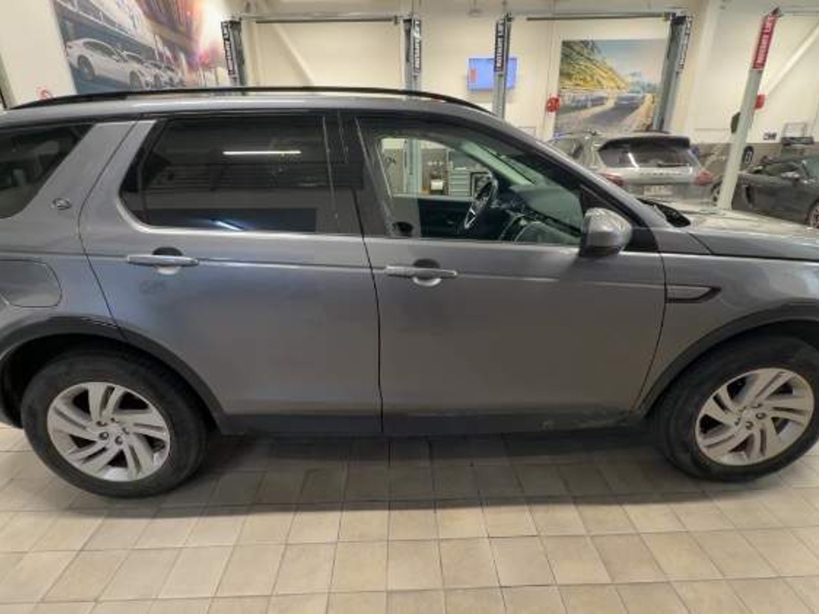 Land Rover Discovery Sport 2.0 S Diesel 4x4 204hp At 5p 2024 - Foto 3 de 5