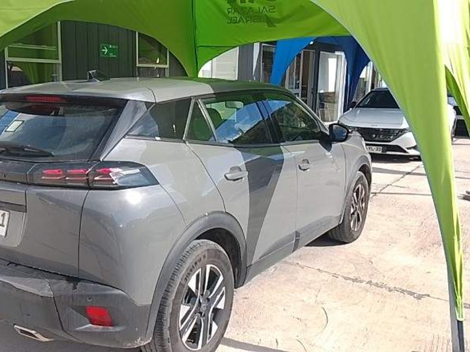 Peugeot 2008 1.2 Active Pack Puretech 130 4x2 Mt 5p 2024 - Foto 4 de 5
