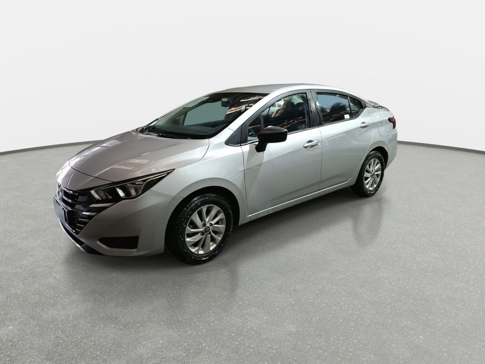 Nissan Versa 1.6 Sense 4x2 Mt 4p 2024 - Foto 3 de 8