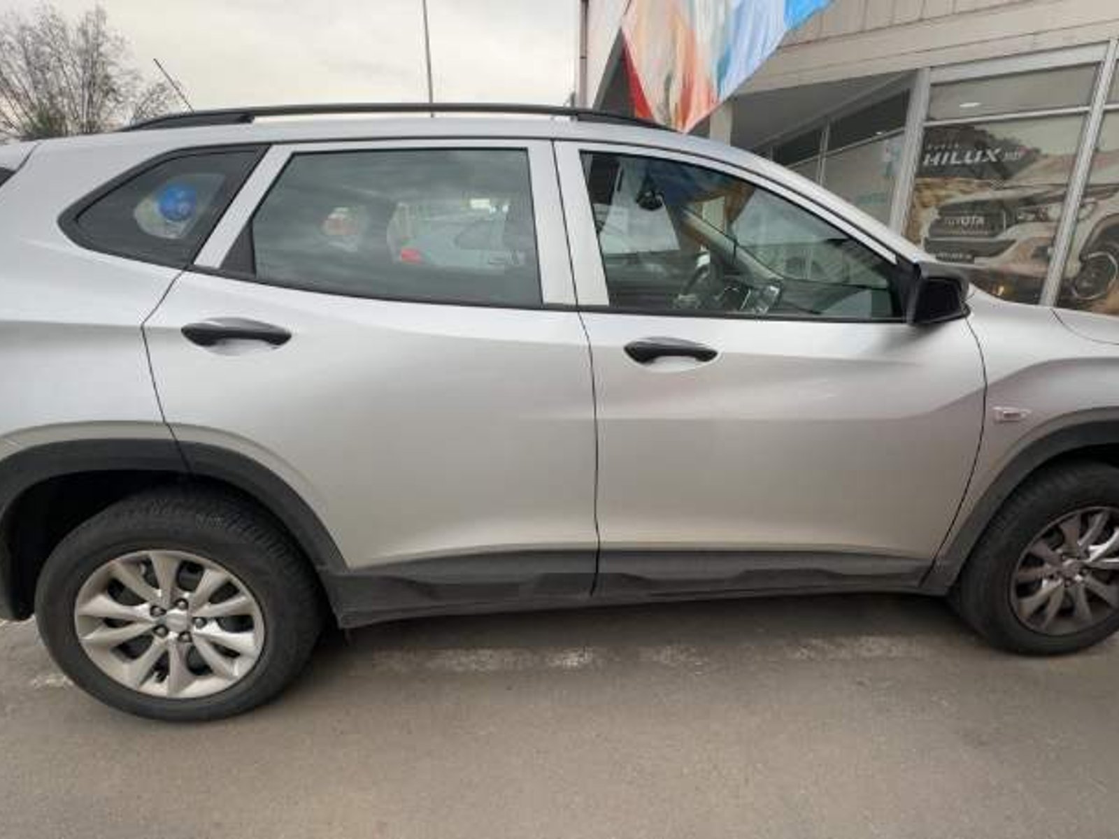 Chevrolet Tracker 1.2t Ls Fwd Mt 5p 2022 - Foto 3 de 5