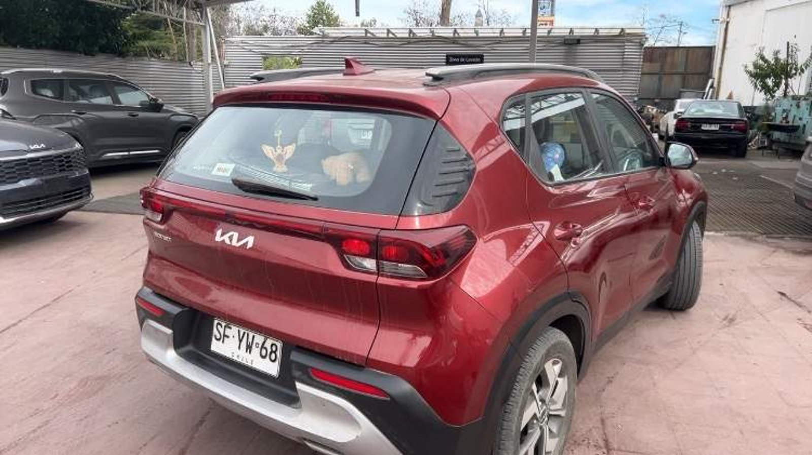 Kia Sonet 1.5 Ex Plus 4x2 2ab 6mt 5p 2023 - Imagen 4 de 5