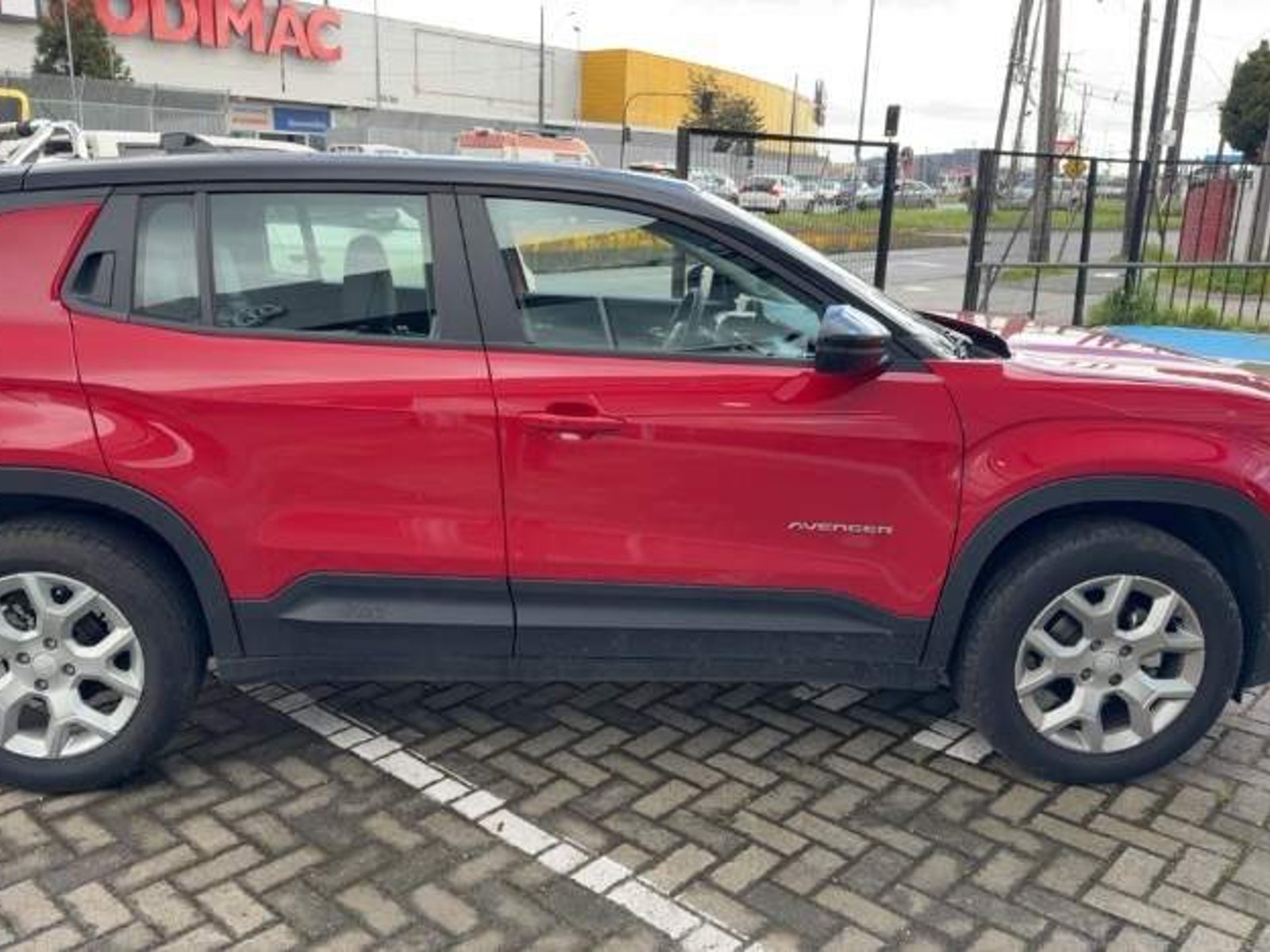 Jeep Avenger 1.2t Altitude 2wd Mt 5p 2026 - Foto 3 de 5