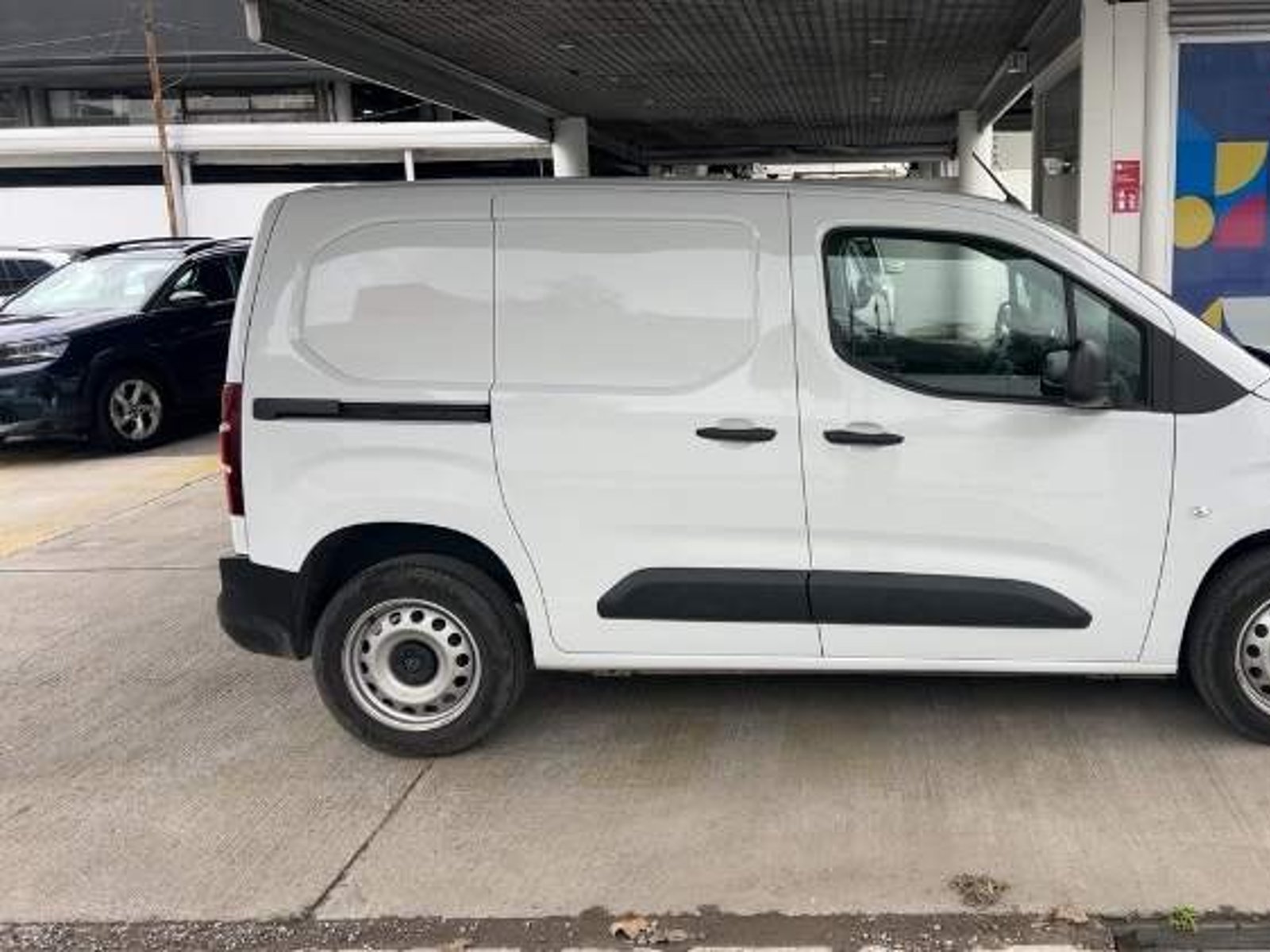 Peugeot Partner 1.5 L1 Hdi Diesel 100hp 4x2 Mt 5p 2025 - Foto 3 de 5