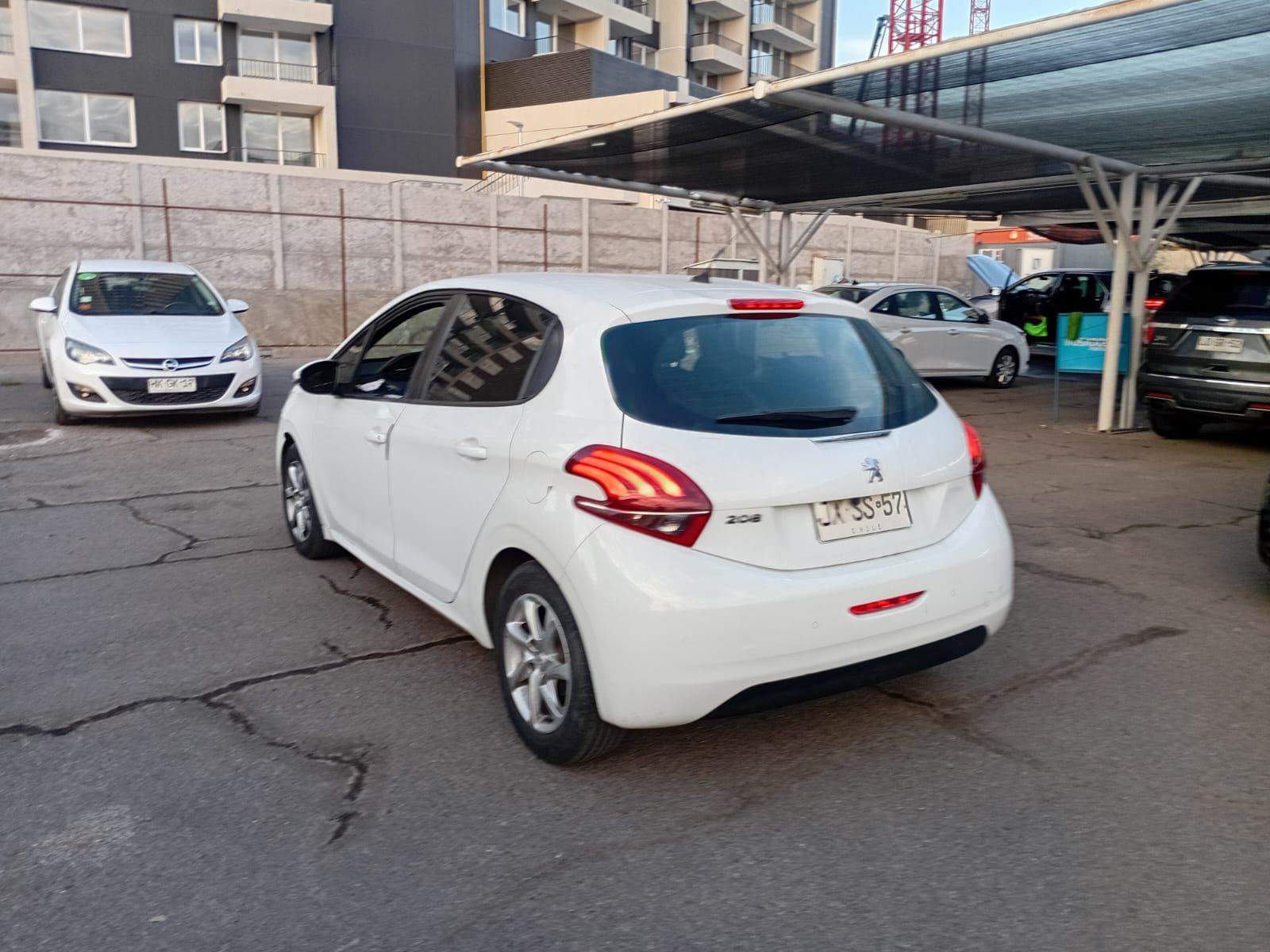Peugeot 208 1.2 Active Puretech 4x2 Mt 5p 2018 - Imagen 7 de 8
