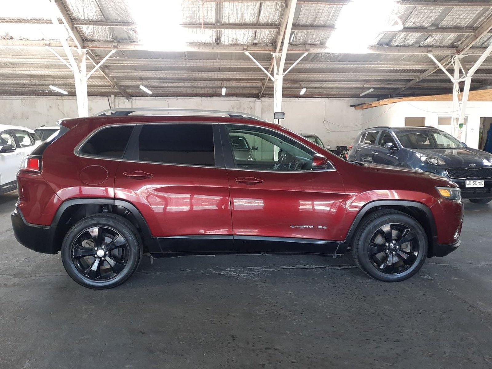 Jeep Cherokee 2.4 Limited 4x4 At 5p 2019 - Imagen 8 de 8