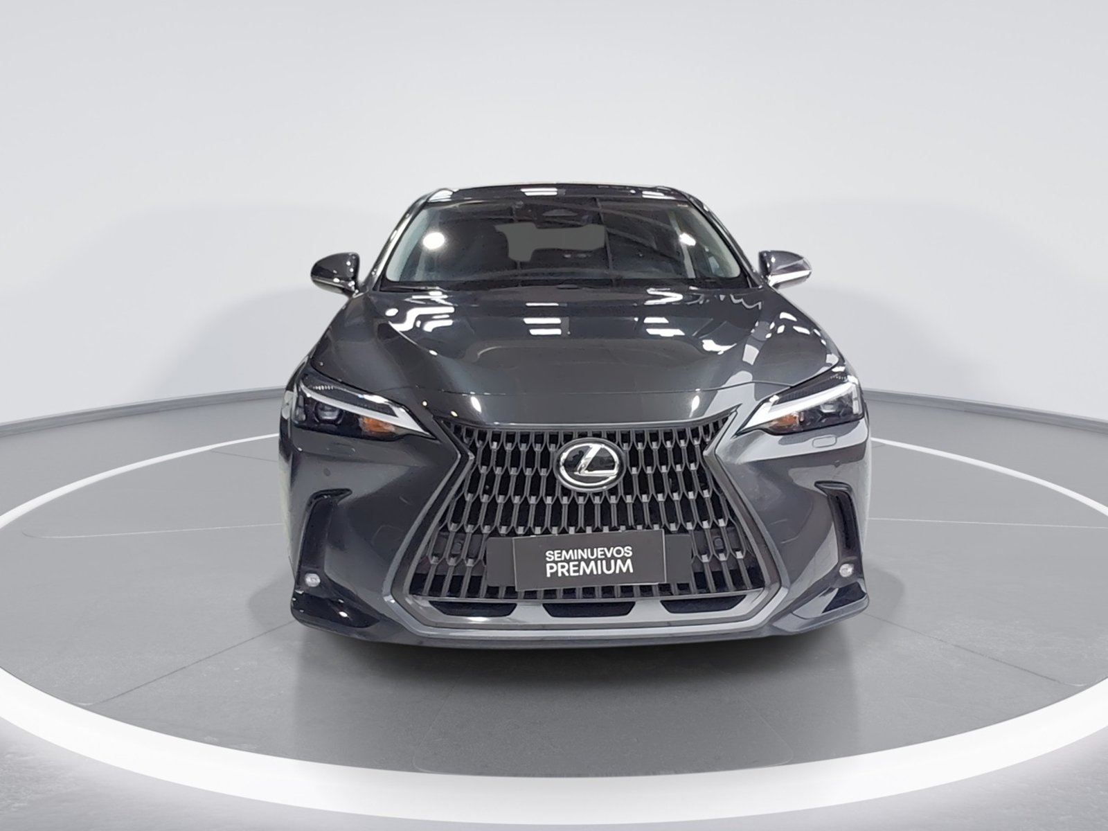 Lexus Nx450 2.5 Premium Phev Hybrid Awd At 5p 2025 - Foto 2 de 8