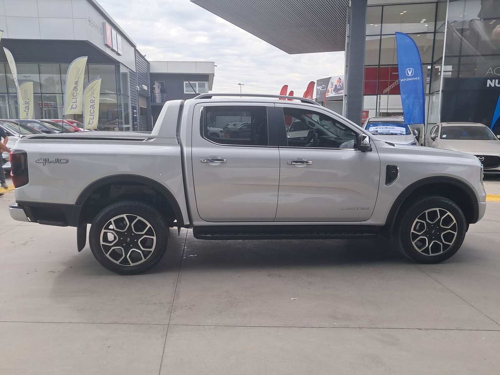 Ford Ranger 3.0 Ltd Diesel 4x4 Dob. Cab. At 4p 2026 - Imagen 8 de 8