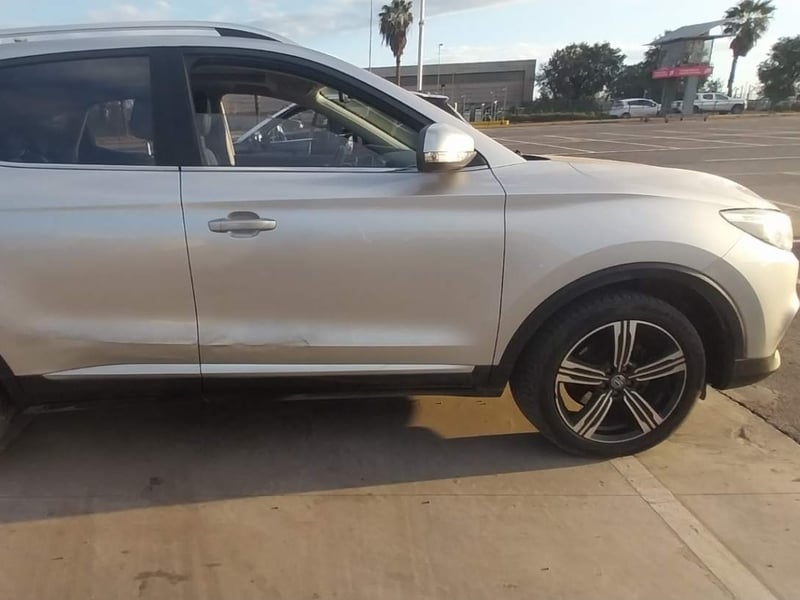 MG Mg Zs 1.5 Comfort 4x2 At 5p 2021 - Imagen 3 de 5