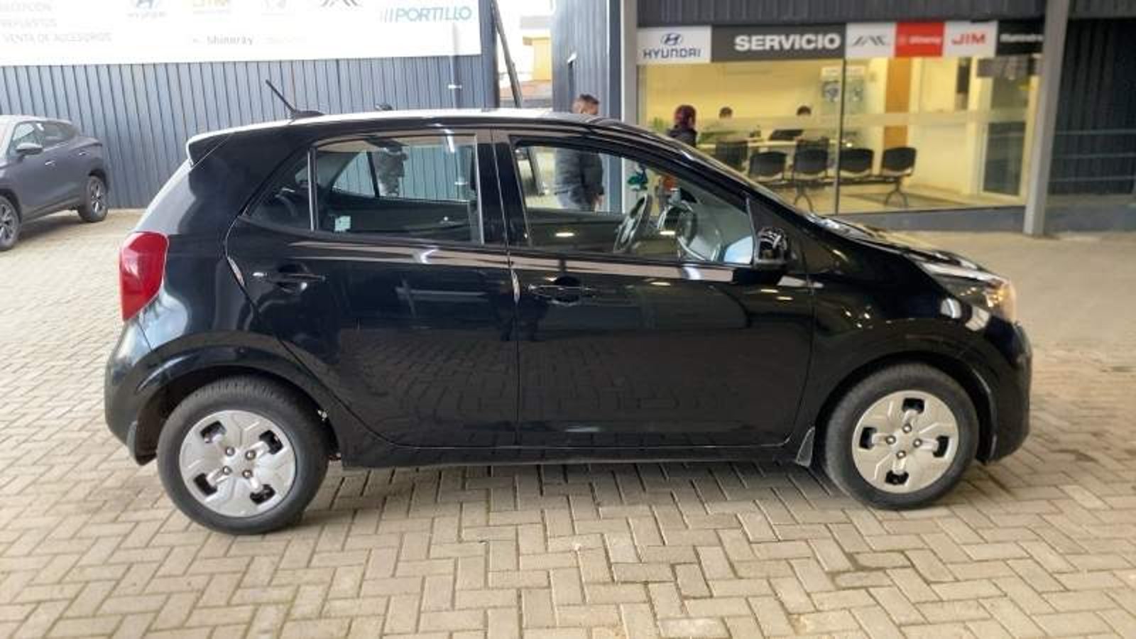 Kia Morning 1.0 Ex 4x2 Hb Ac 5mt 5p 2024 - Imagen 3 de 5