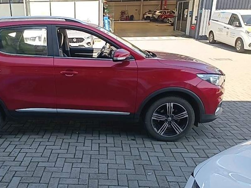MG Mg Zs 1.5 Comfort 4x2 Mt 5p 2020 - Imagen 3 de 5