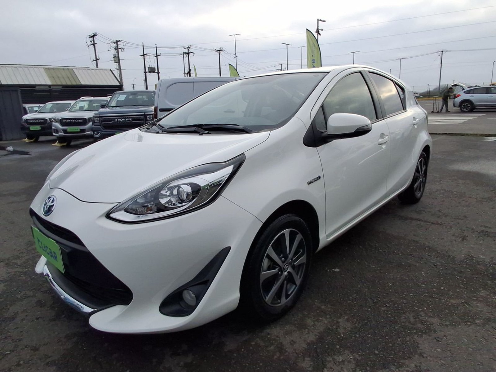 Toyota Prius 1.5 C Hib 4x2 Hb At 5p 2021 - Imagen 3 de 8