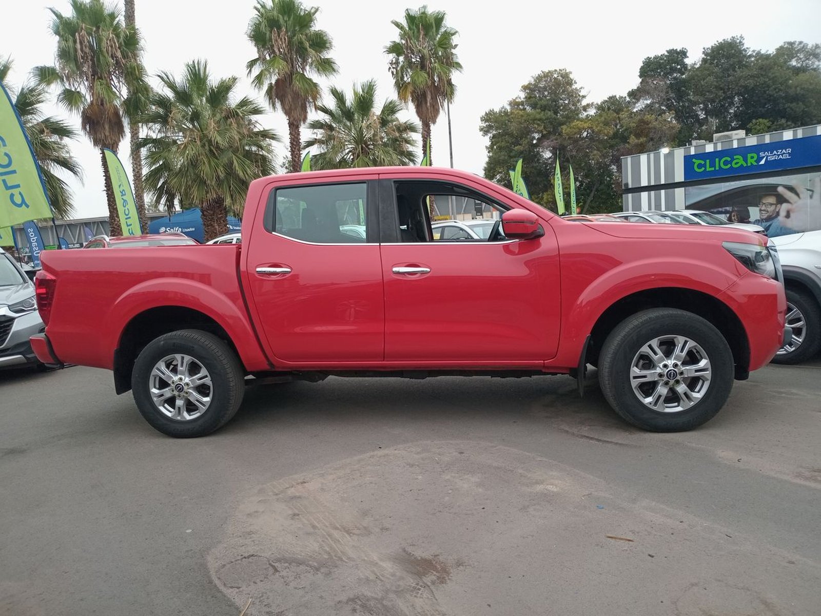 Nissan Navara 2.3d Xe Diesel 4x2 Dob.cab. Mt 4p 2024 - Imagen 8 de 8