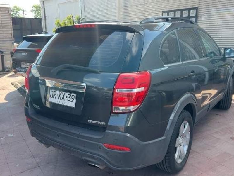 Chevrolet Captiva 2.4 Ls Fwd 6at 5p 2017 - Imagen 4 de 5