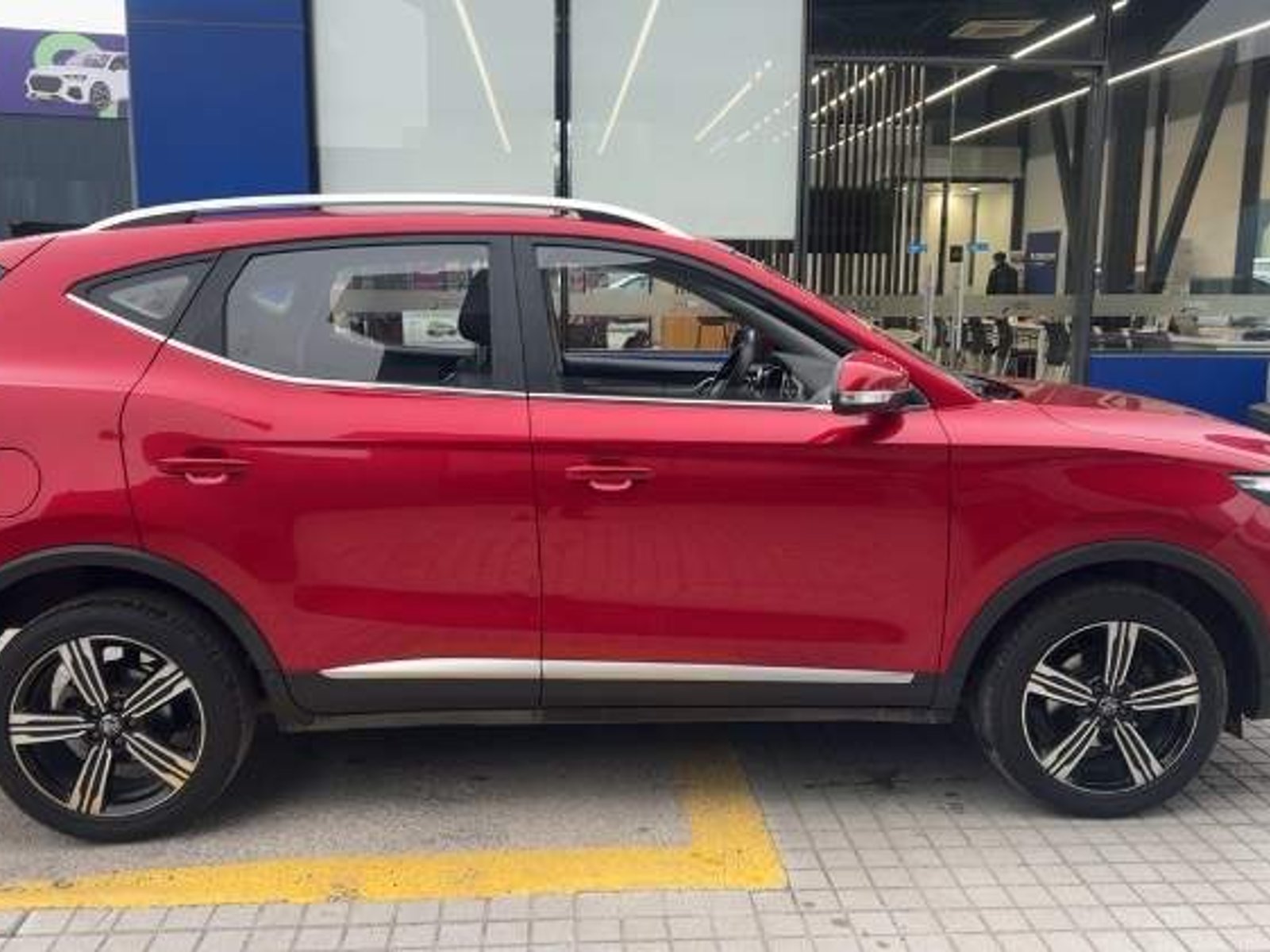 MG Mg Zs 1.5 Comfort 4x2 Mt 5p 2022 - Foto 3 de 5