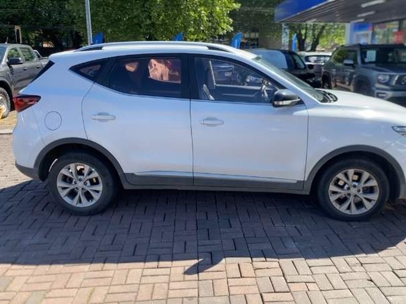 MG Mg Zs 1.5 Std 4x2 Mt 5p 2021 - Imagen 3 de 5