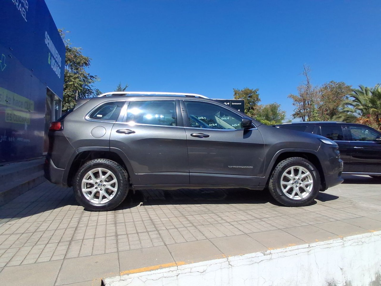 Jeep Cherokee 2.4 Limited 4x4 At 5p 2018 - Imagen 8 de 8