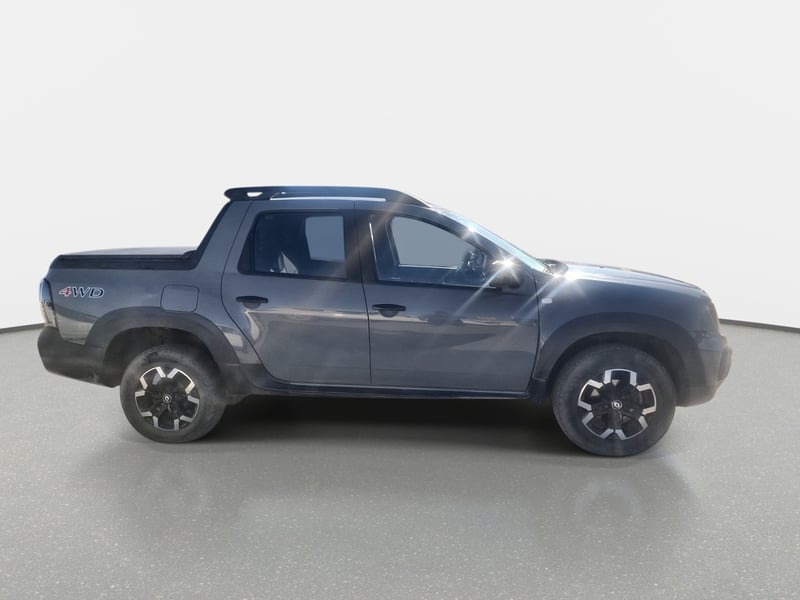 Renault Oroch 1.3 Intens Dob. Cab. 4x4 Mt 4p 2023 - Imagen 8 de 8