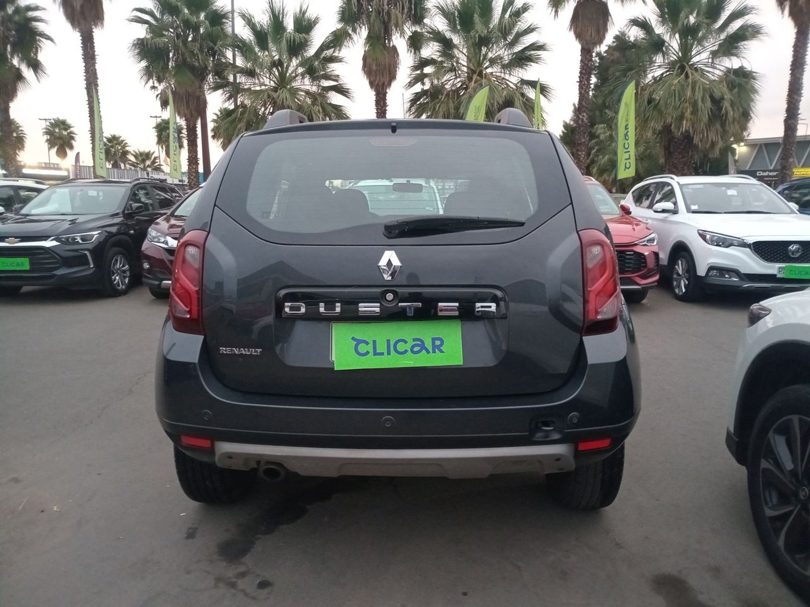 Renault Duster 1.6 Zen 4x2 5mt 5p 2019 - Imagen 6 de 8