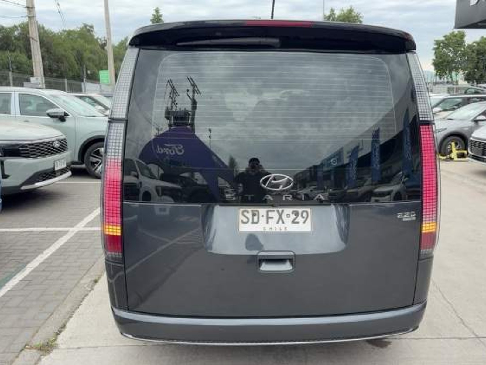 Hyundai Staria 2.2 Us4 Mb Luxury Crdi Diesel 4wd 9p At 5p 2022 - Foto 5 de 5