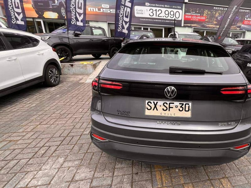 Volkswagen Nivus 1.0 Tsi Comfortline 4x2 At 5p 2023 - Imagen 5 de 5