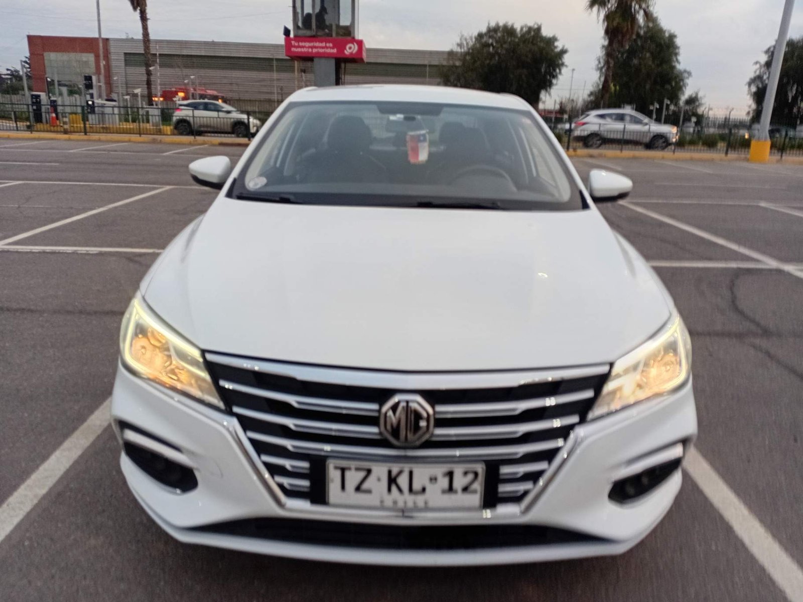 MG 5 1.5 Com 4x2 Mt 4p 2025 - Foto 2 de 5