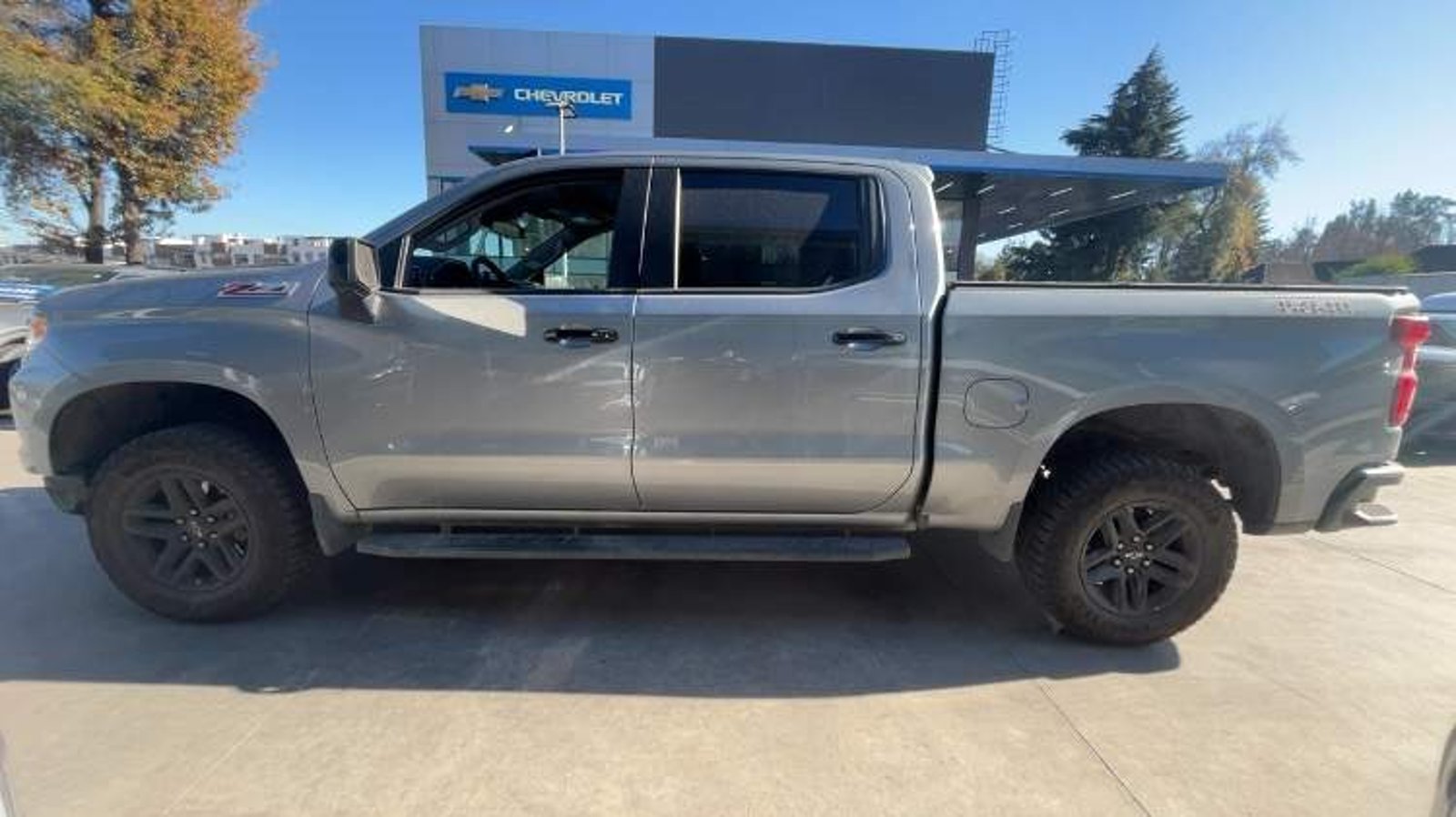 Chevrolet Silverado 5.3 Lt Trail Boss Z71 4x4 At 4p 2024 - Imagen 8 de 8