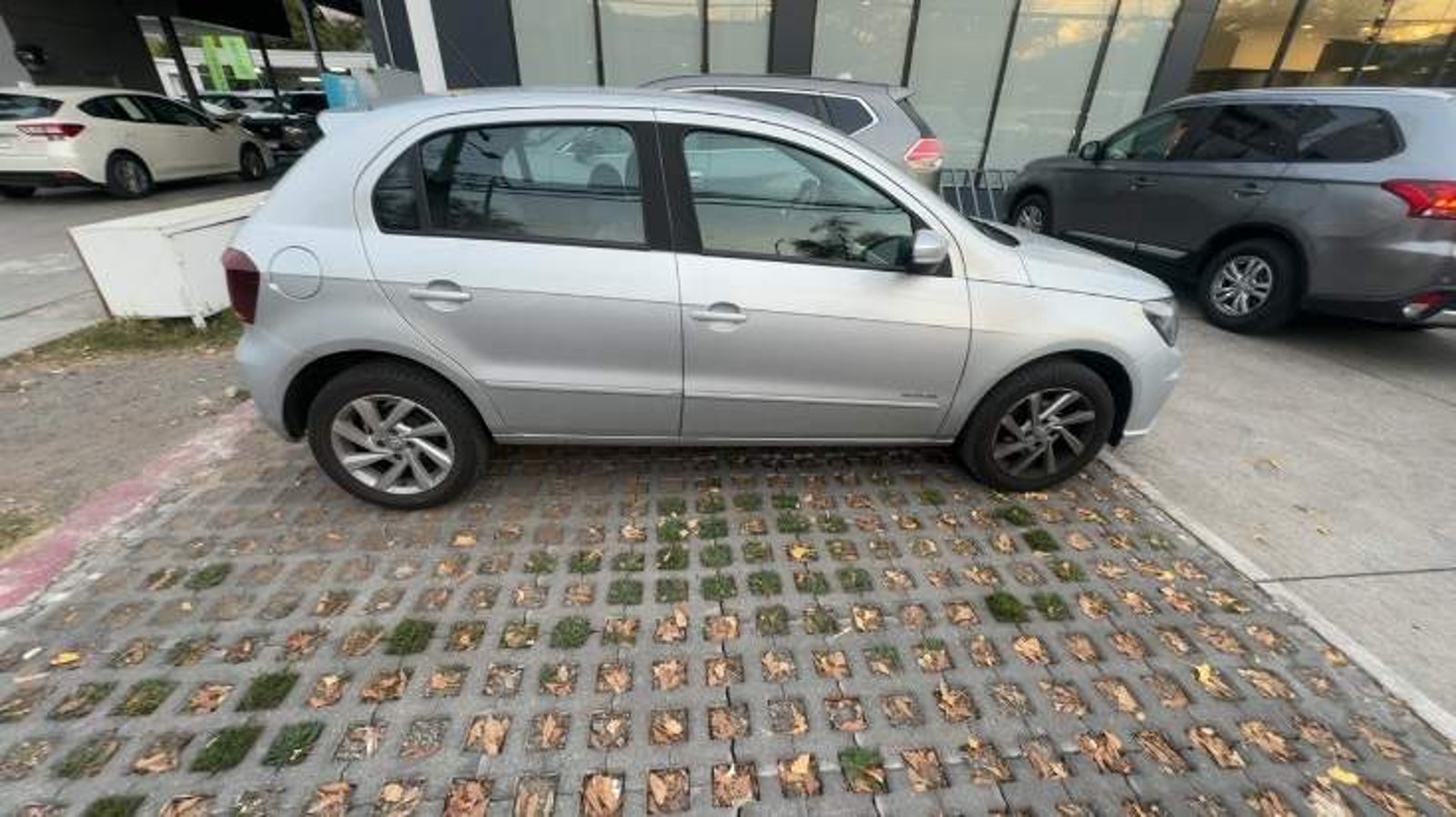 Volkswagen Gol 1.6 Highline 4x2 Hb Mt 5p 2019 - Foto 3 de 8