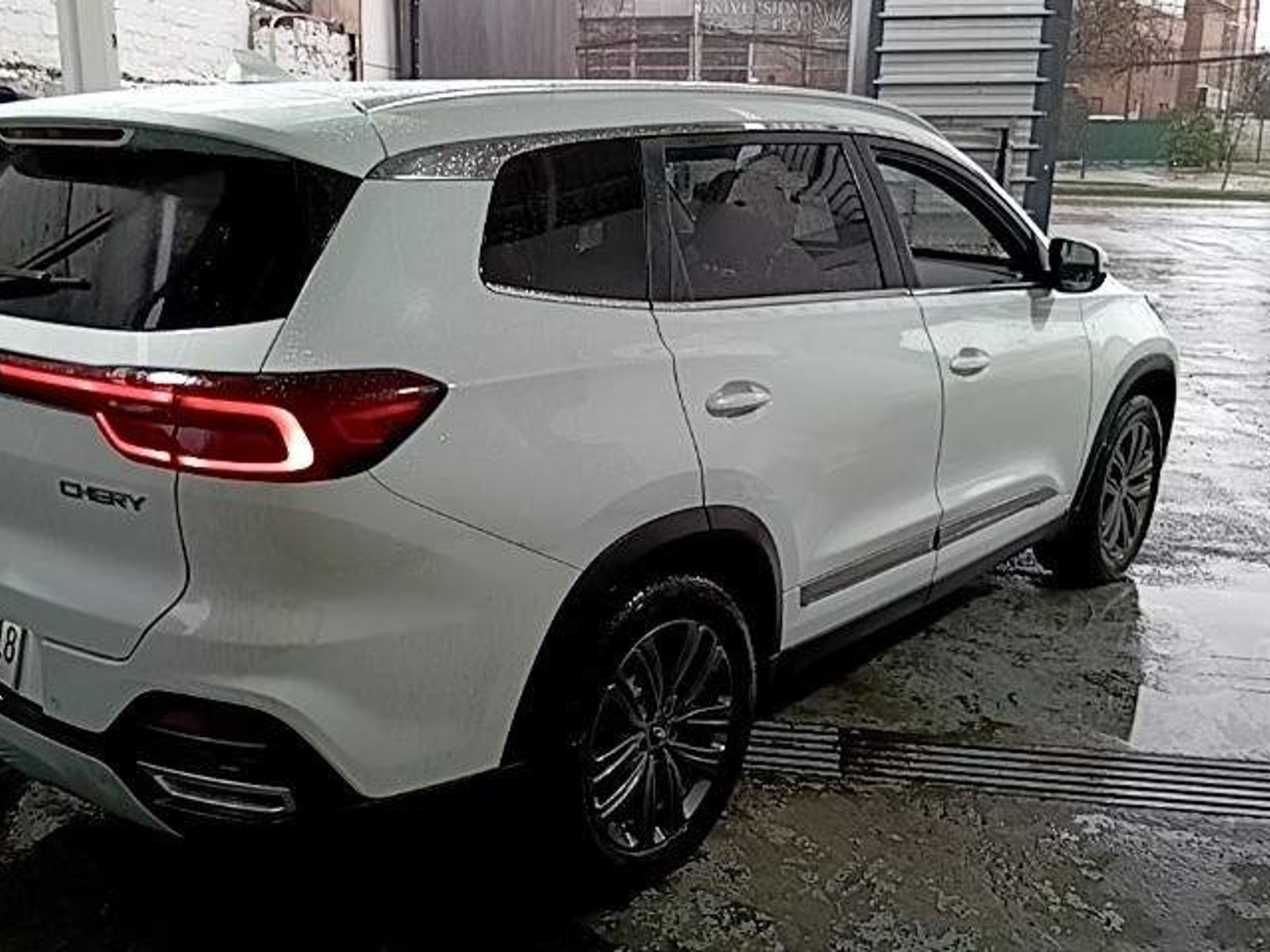 Chery Tiggo 8 1.5t Gls 4x2 Mt6 5p 2021 - Foto 4 de 5