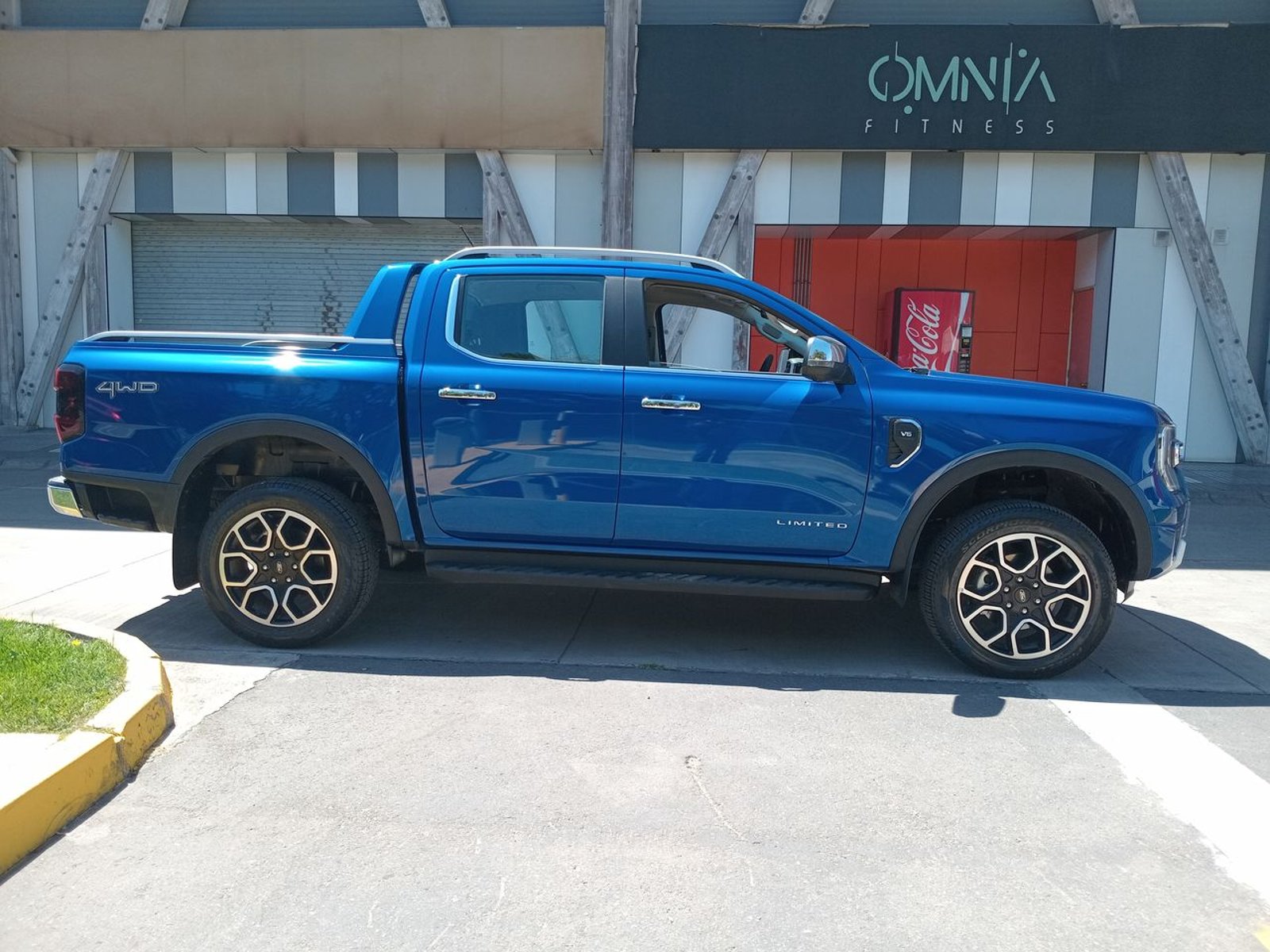 Ford Ranger 3.0 Ltd Diesel 4x4 Dob. Cab. At 4p 2026 - Imagen 8 de 8