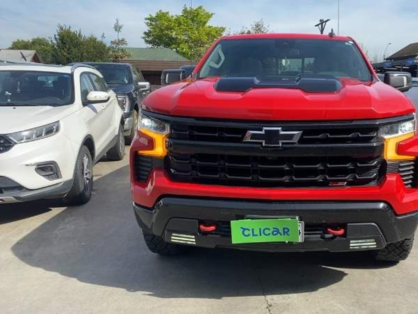 Chevrolet Silverado 5.3 Lt Trail Boss Z71 4x4 At 4p 2024 - Foto 2 de 5