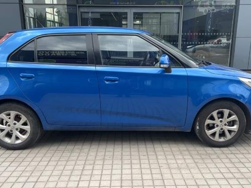 MG 3 1.5 Std 4x2 Hb Mt 5p 2022 - Imagen 3 de 5
