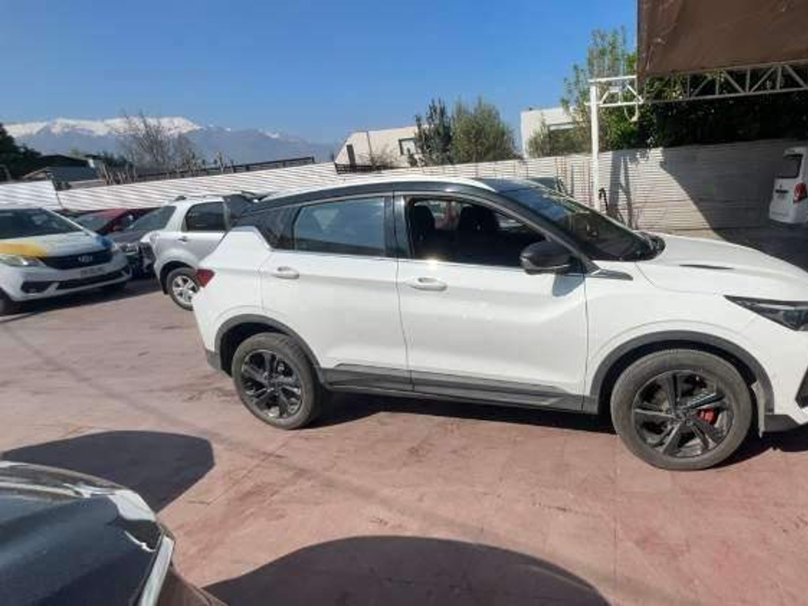 Geely Coolray 1.5 Gf Sport 4x2 At 5p 2026 - Foto 3 de 5