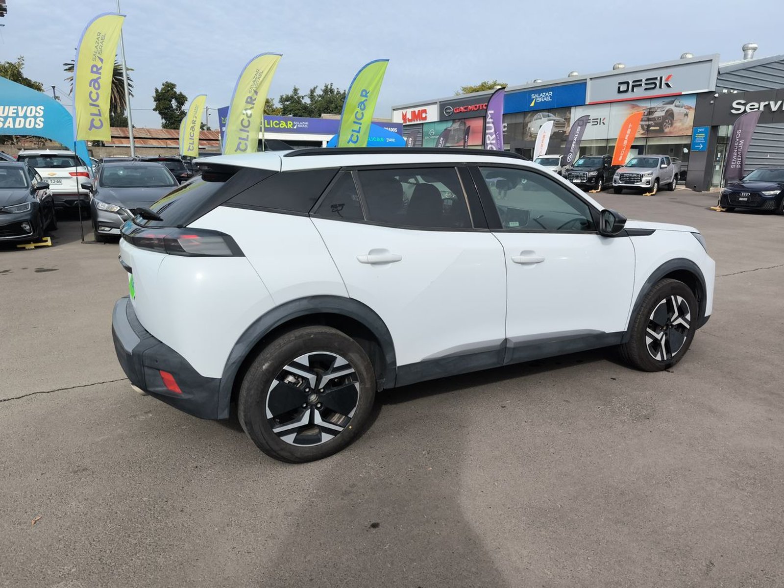 Peugeot 2008 1.5 Allure Pack Bluehdi 130hp Diesel 4x2 Eat8 5p 2024 - Imagen 7 de 8