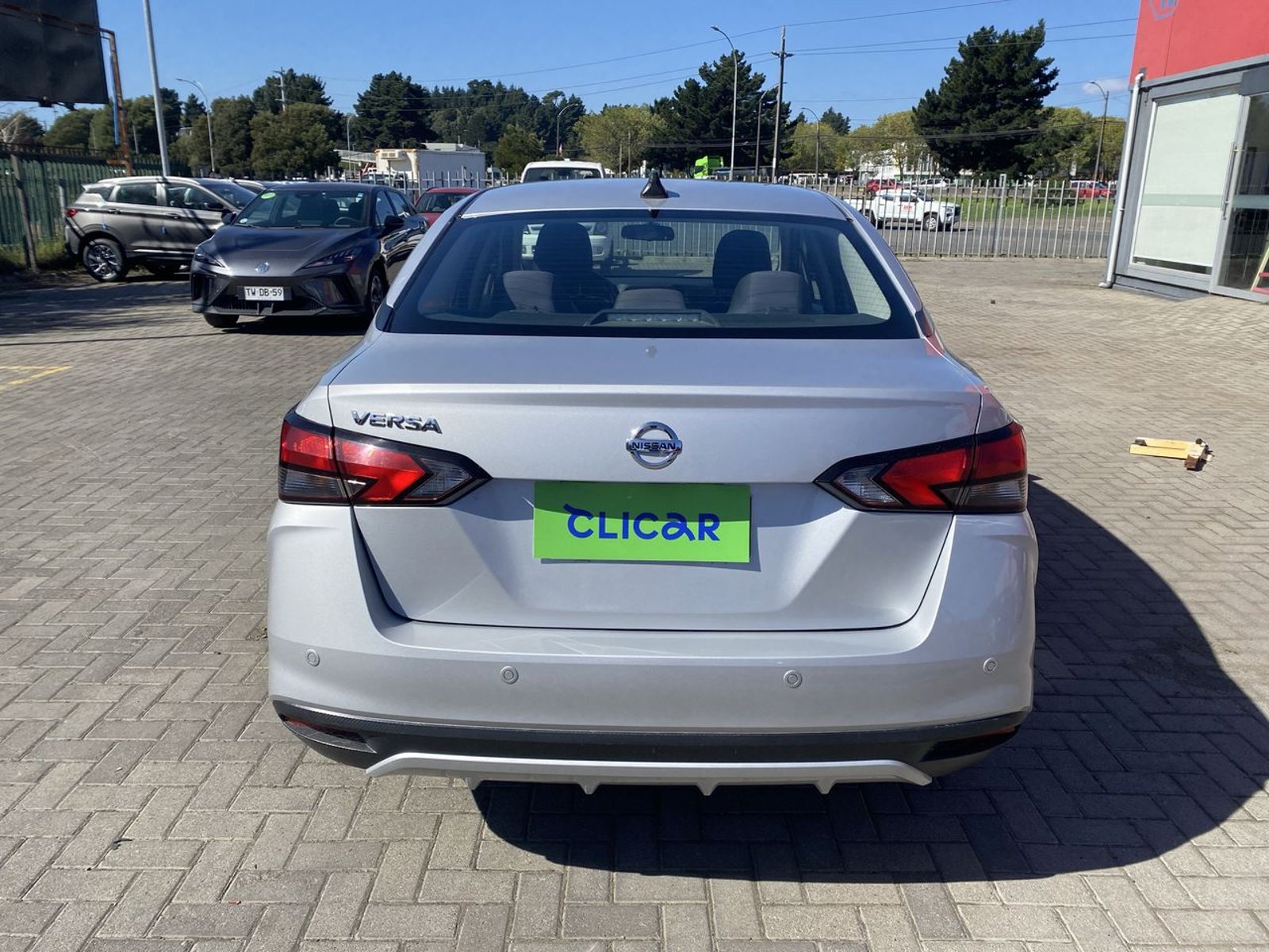 Nissan Versa 1.6 Sense 4x2 Cvt At 4p 2022 - Imagen 6 de 8
