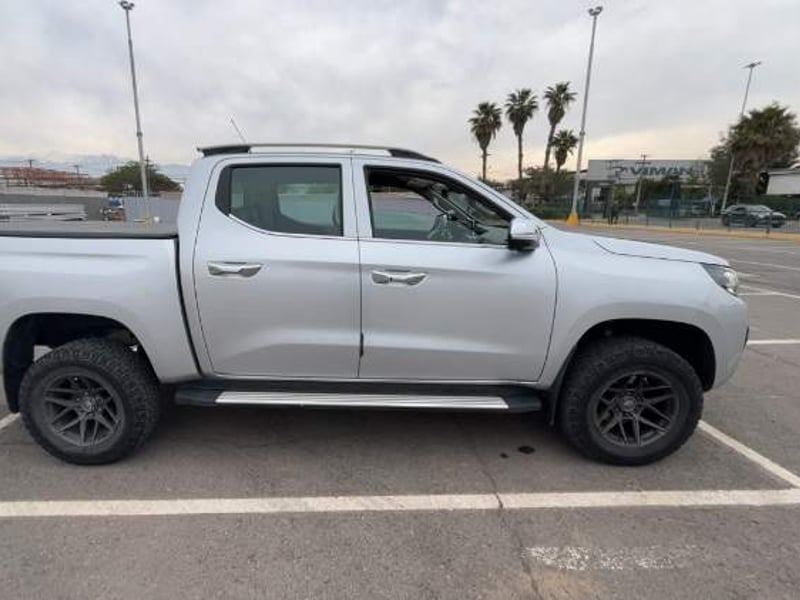 Peugeot Landtrek 2.2 Action4 Bluehdi Diesel 4x4 180hp At 4p 2024 - Imagen 3 de 5