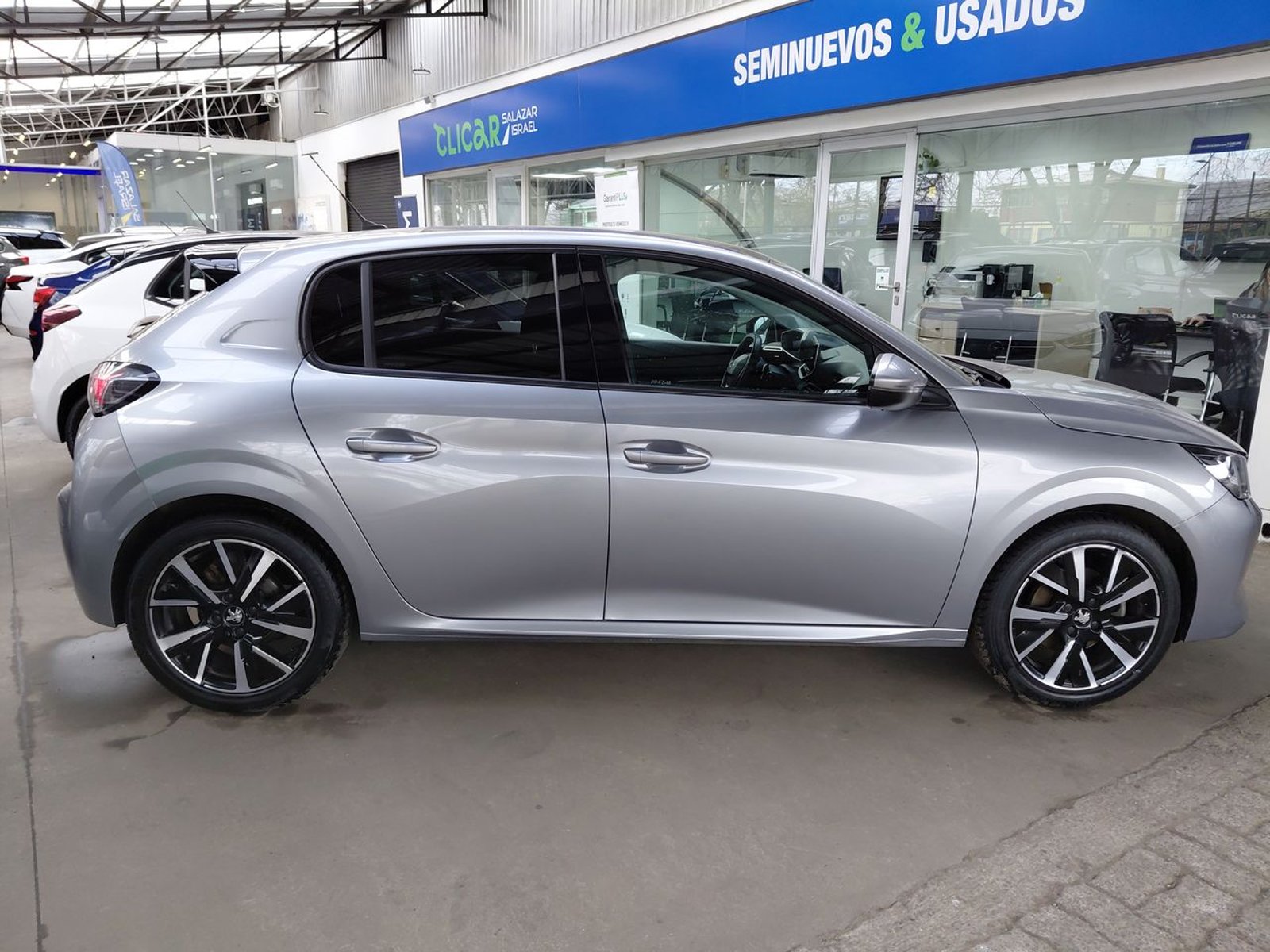 Peugeot 208 1.2 Gt Puretech 4x2 130 Eat8 5p 2021 - Imagen 8 de 8