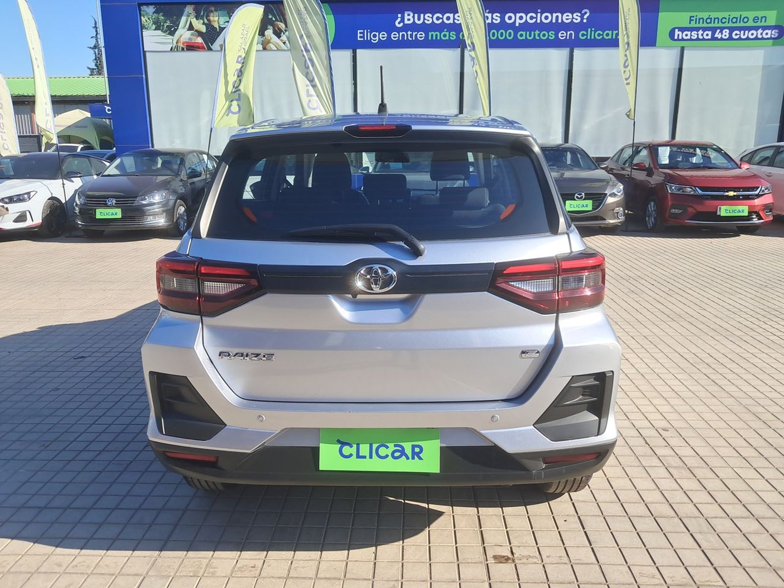 Toyota Raize 1.2 E 4x2 Mt 5p 2024 - Imagen 6 de 8