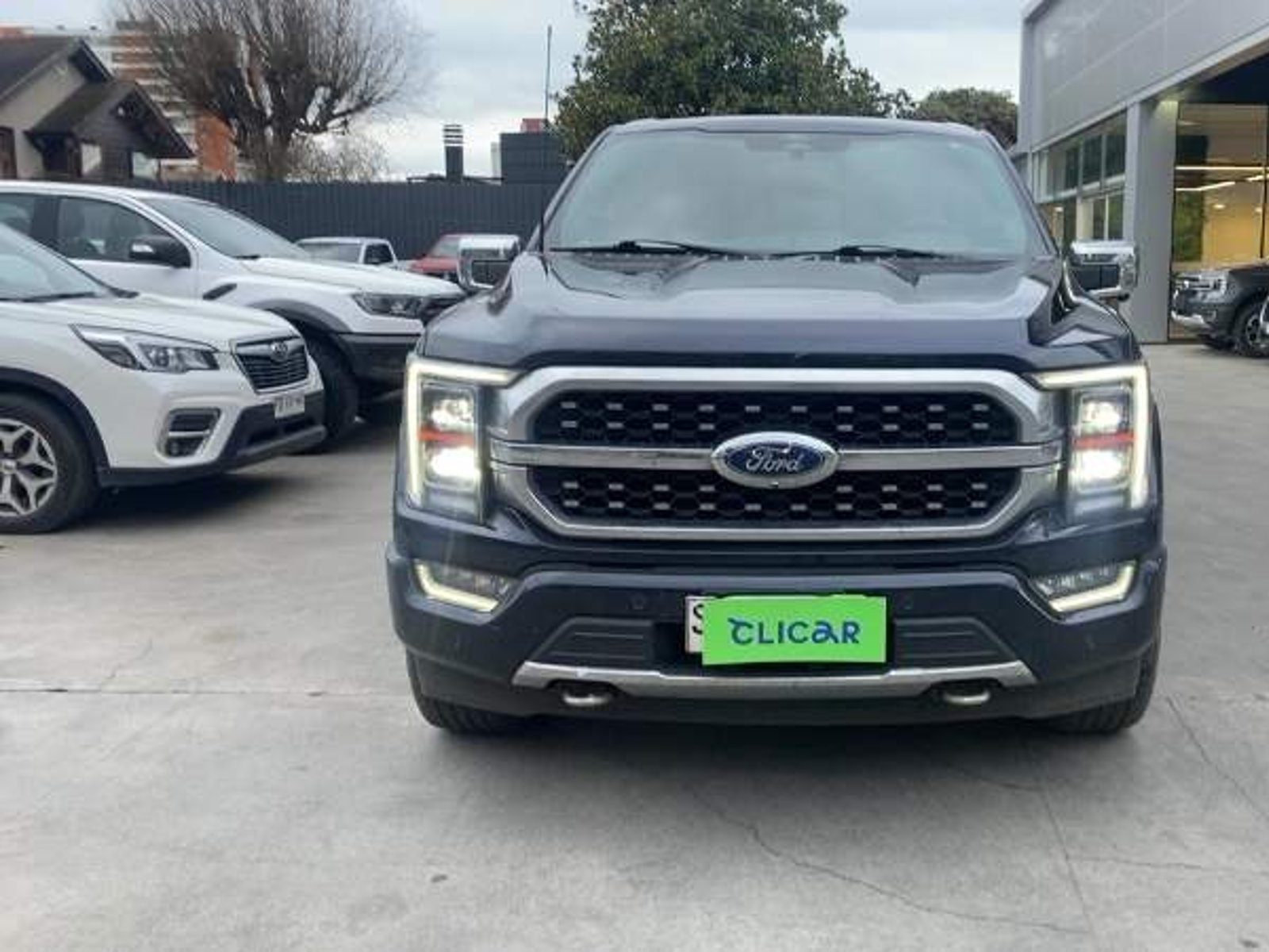 Ford F-150 3.5 Platinum Cc Dob. Cab. 4x4 At 4p 2023 - Foto 2 de 5