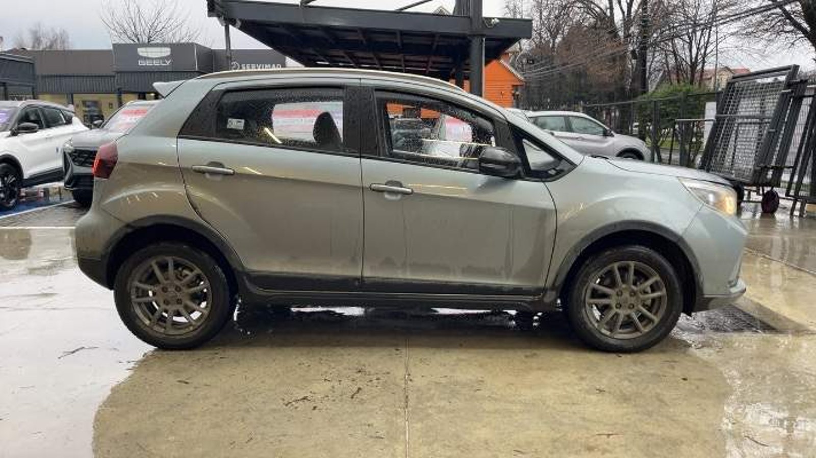 Geely Gx3 Pro 1.5 Gf 4x2 Cvt At 5p 2024 - Imagen 3 de 5