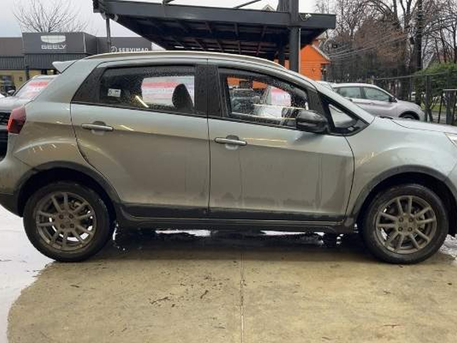 Geely Gx3 Pro 1.5 Gf 4x2 Cvt At 5p 2024 - Foto 3 de 5