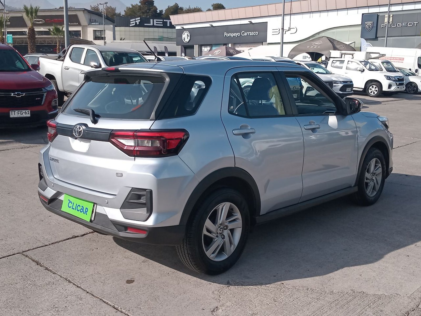 Toyota Raize 1.2 E 4x2 Mt 5p 2023 - Imagen 7 de 8