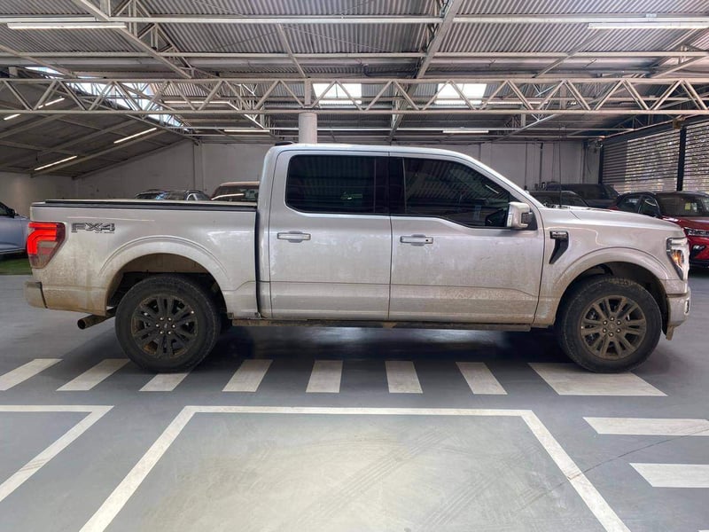 Ford F-150 3.5 Platinum Cc Dob. Cab. 4x4 At 4p 2026 - Imagen 3 de 5