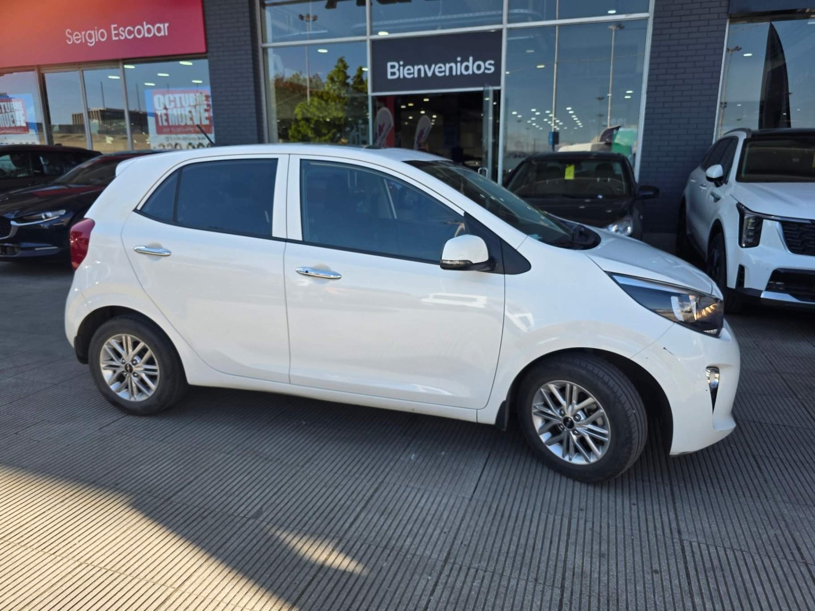 Kia Morning 1.2 Ex Full 4x2 Hb 5mt 5p 2024 - Foto 3 de 5