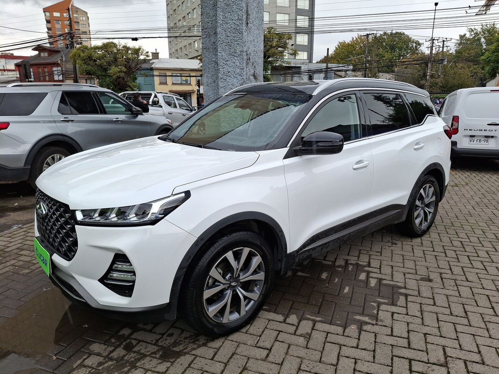 Chery Tiggo 7 Pro 1.5t Glx 4x2 Bicolor Cvt At 5p 2023 - Foto 3 de 8