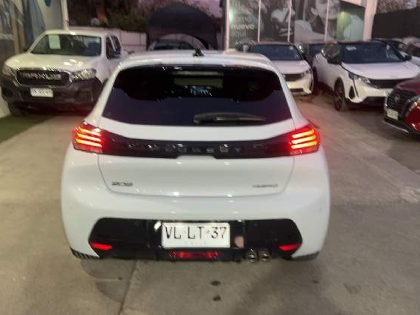 Peugeot 208 1.2 Mca Allure Mhev 136 4x2 Edct6 At 5p 2026 - Foto 5 de 5