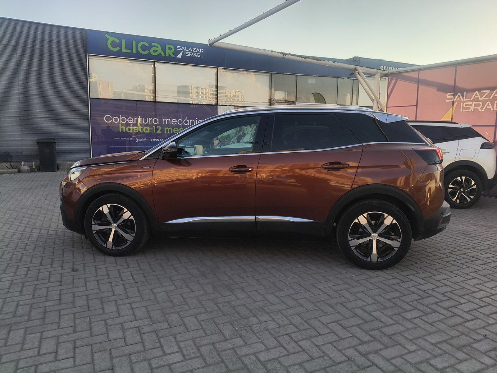 Peugeot 3008 1.5 Gt Line Bluehdi Diesel 4x2 130hp Eat8 5p 2019 - Foto 4 de 8