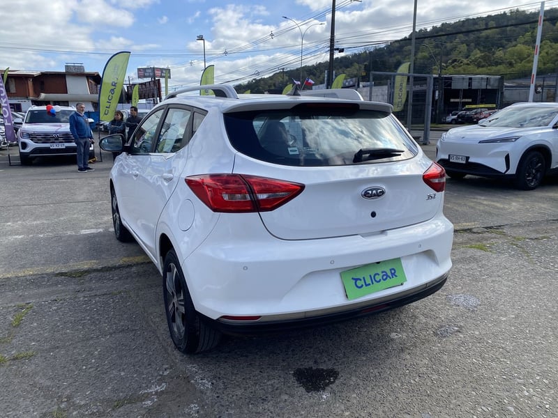 JAC Js2 1.5 Comfort Smart 4x2 Mt 5p 2023 - Imagen 5 de 8