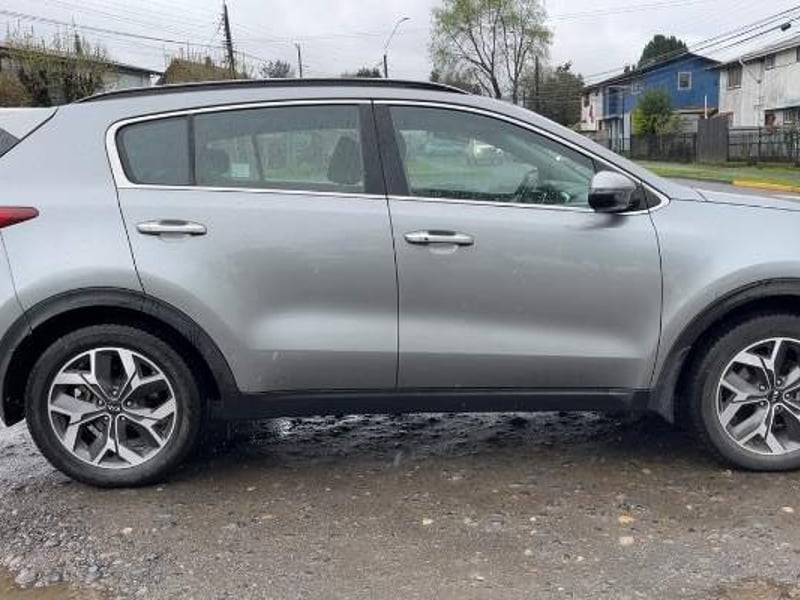 Kia Sportage 2.0 Lx Diesel 2wd Special Pack 6mt 5p 2020 - Imagen 3 de 5