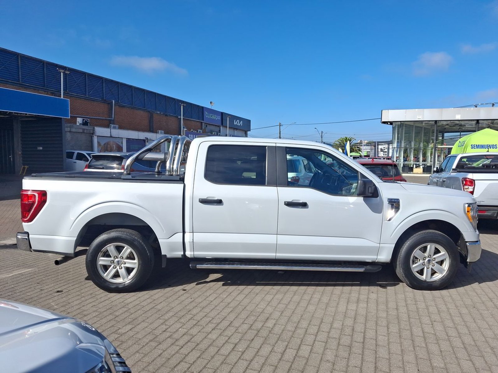 Ford F-150 3.3 Xlt Cc Dob. Cab. 4x2 At 4p 2022 - Imagen 8 de 8